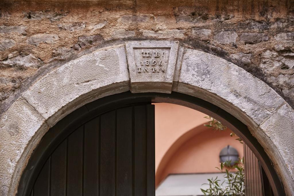 The Captain'S House Boutique Hotel Preveza Exterior photo